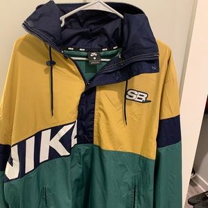 Vintage colorway Nike SB windbreaker